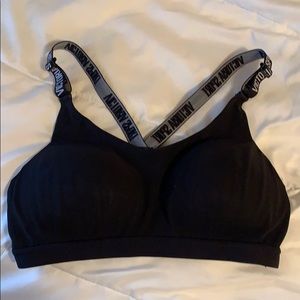 Victoria sport bra 36C